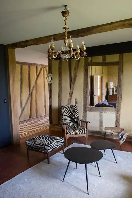 Maison Puchouaou Gite 8 Personnes Montesquiou 펜션