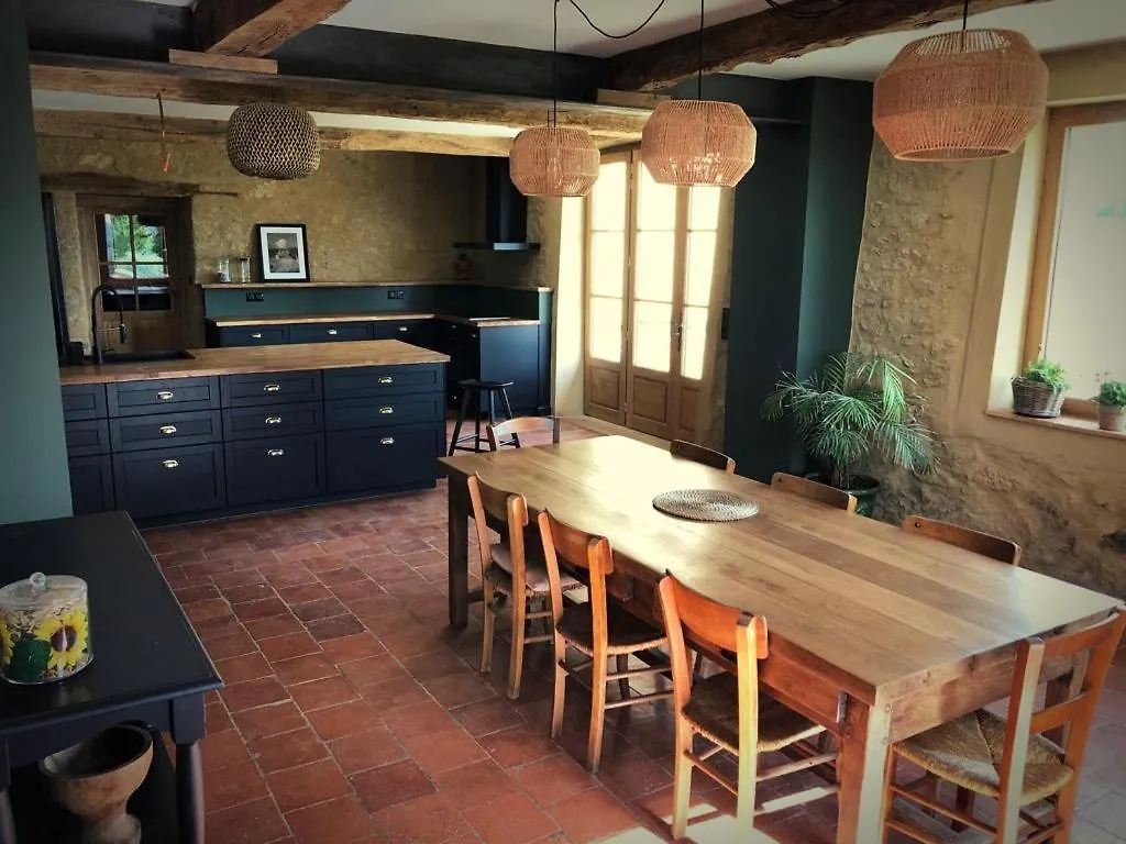 펜션 Maison Puchouaou Gite 8 Personnes Montesquiou